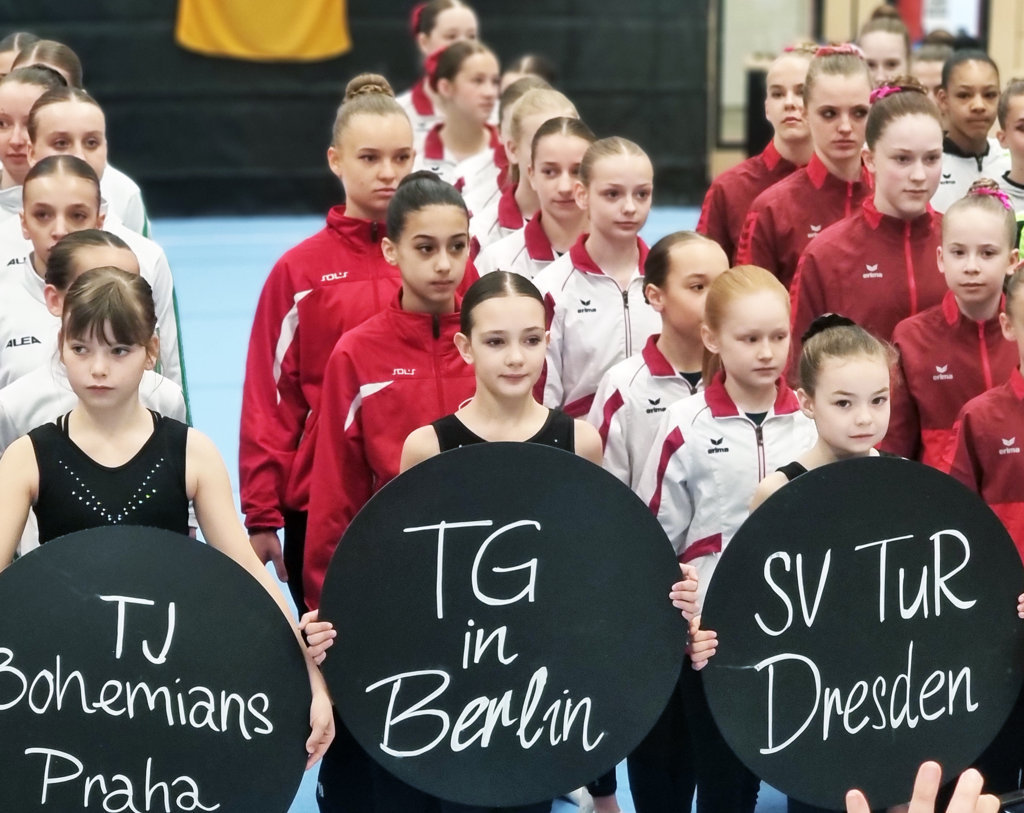 Mannschaften beim Traditionsturnier Ottendorf-Okrilla 2025