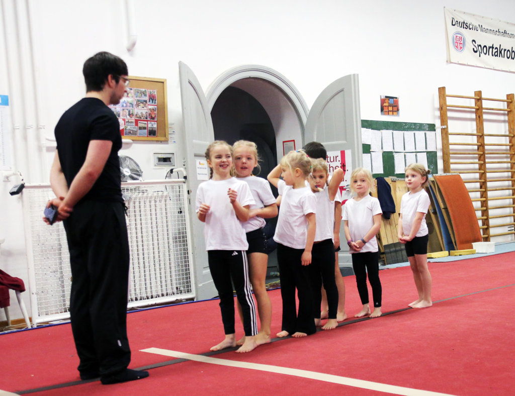 Vorbereitung zur 22. Weihnachtsshow der TiB Sportakrobaten Berlin